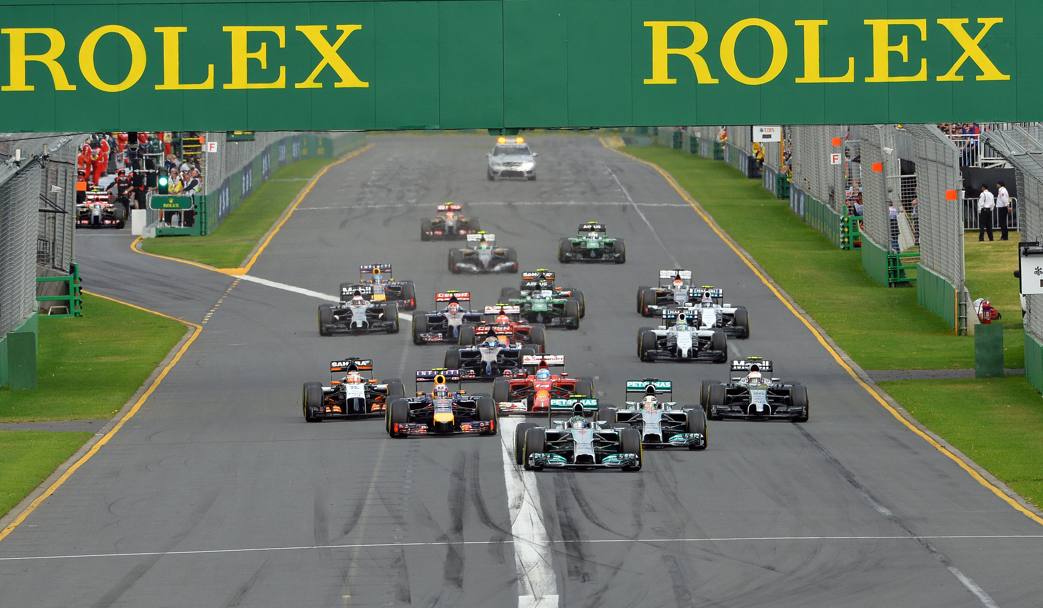 Il GP di Australia  appena scattato: davanti a tutti c&#39; Rosberg. Afp